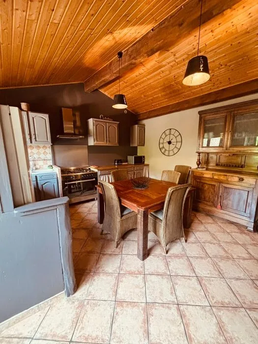 Cuisine équipée du gîte en Ardèche